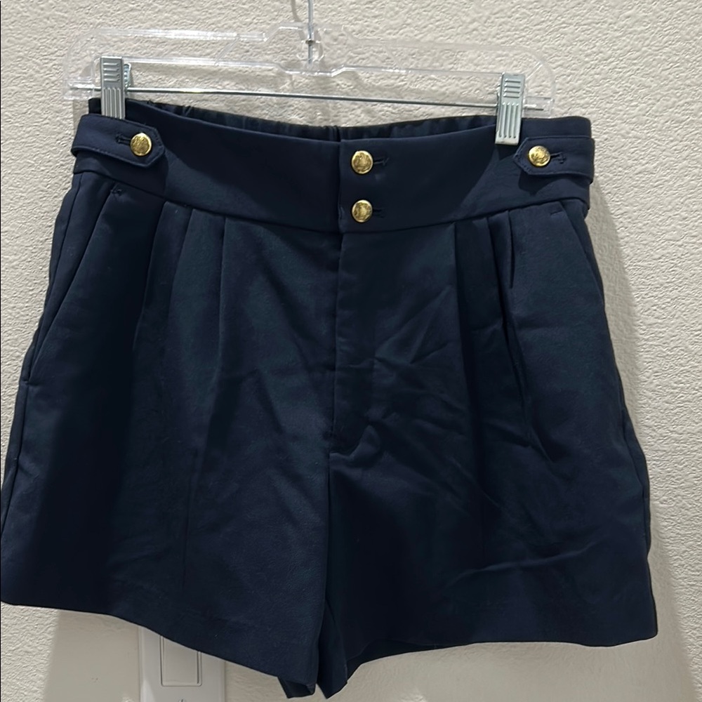 Banana Republic classic Women's Navy Shorts with Gold Buttons size 6